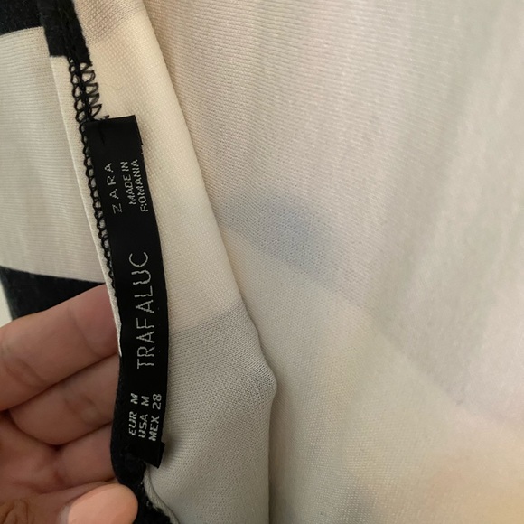 Zara black/white short sleeve dress, size M - Picture 5 of 5
